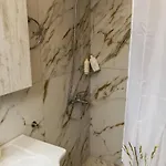Needa's - Freedom With Private Pool * فيرغا كالاماتا