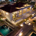 Needa's - Freedom With Private Pool شقة