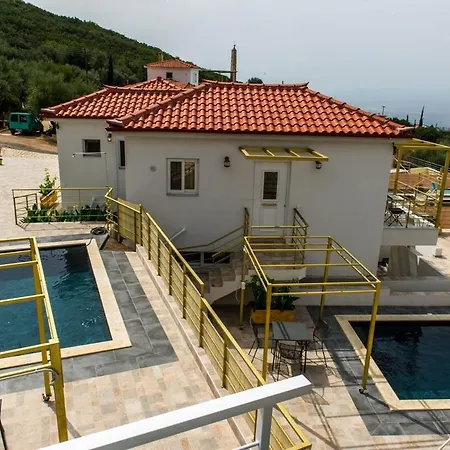 Needa's - Freedom With Private Pool