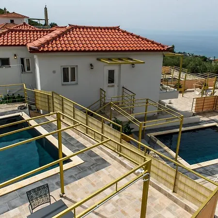Needa's - Freedom With Private Pool Appartement