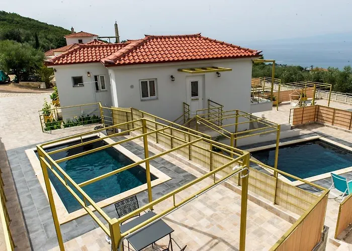 Needa's - Freedom With Private Pool Appartement