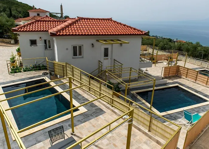 Needa's - Freedom With Private Pool Appartement
