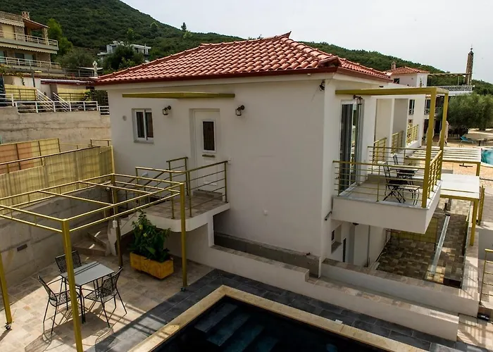 Needa's - Freedom With Private Pool Appartement